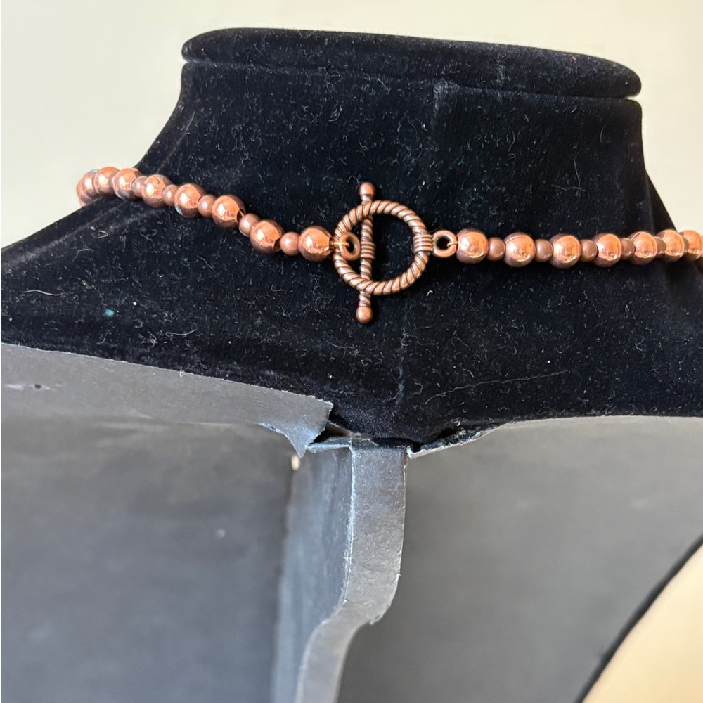 Elegant Copper Necklace - Picture 3 of 4
